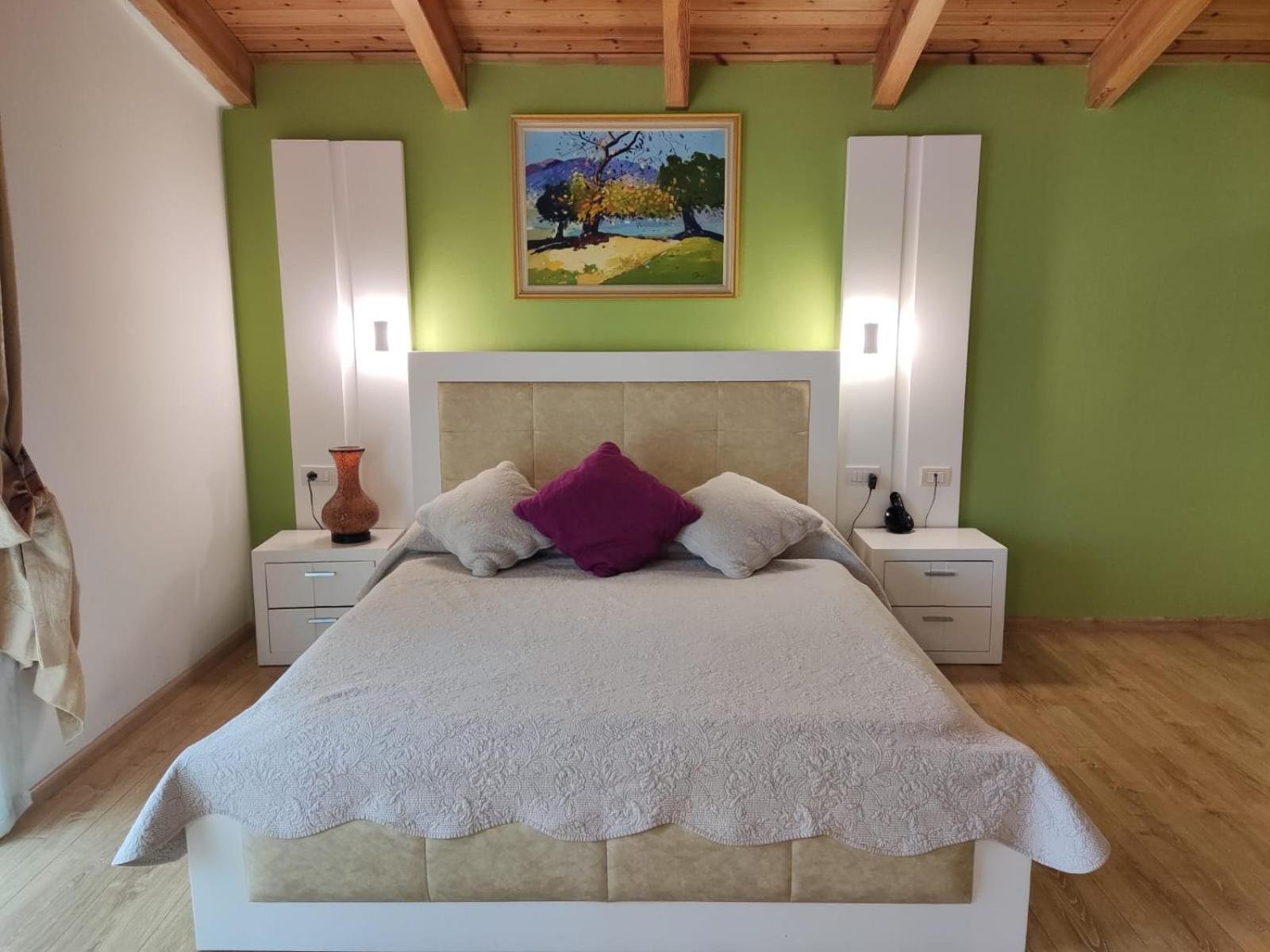 Hotel & Restaurant White City Berat Buitenkant foto