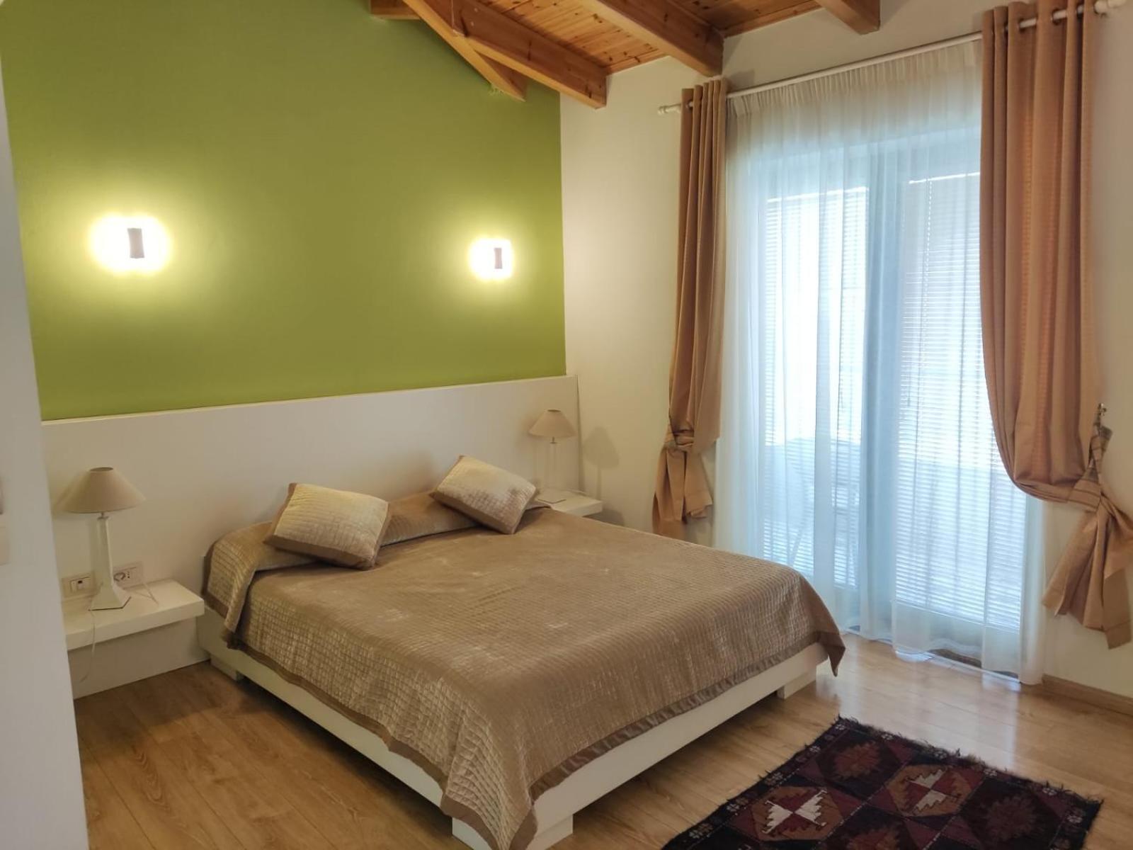 Hotel & Restaurant White City Berat Buitenkant foto